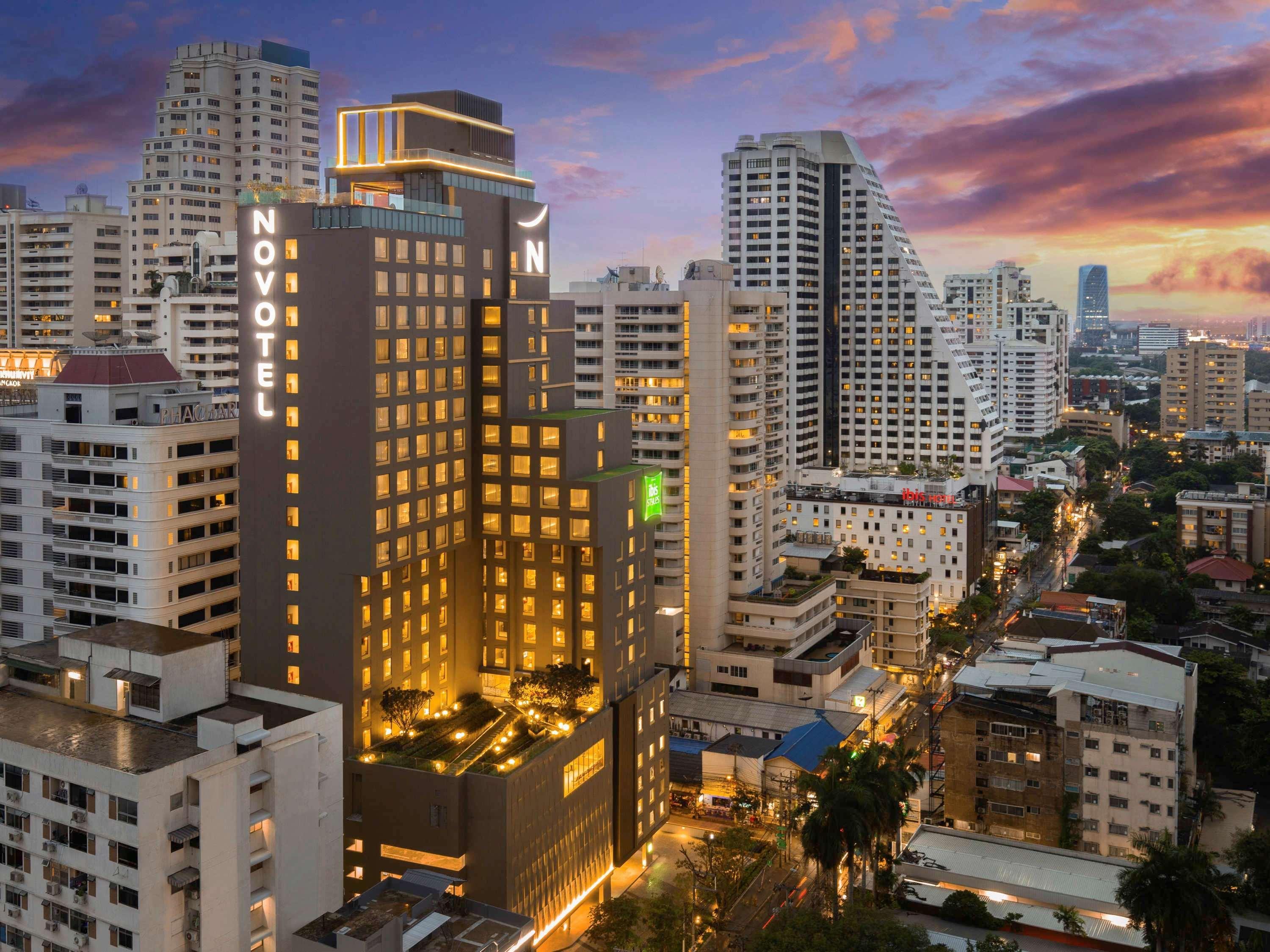 Novotel Bangkok Sukhumvit 4 Exteriör bild