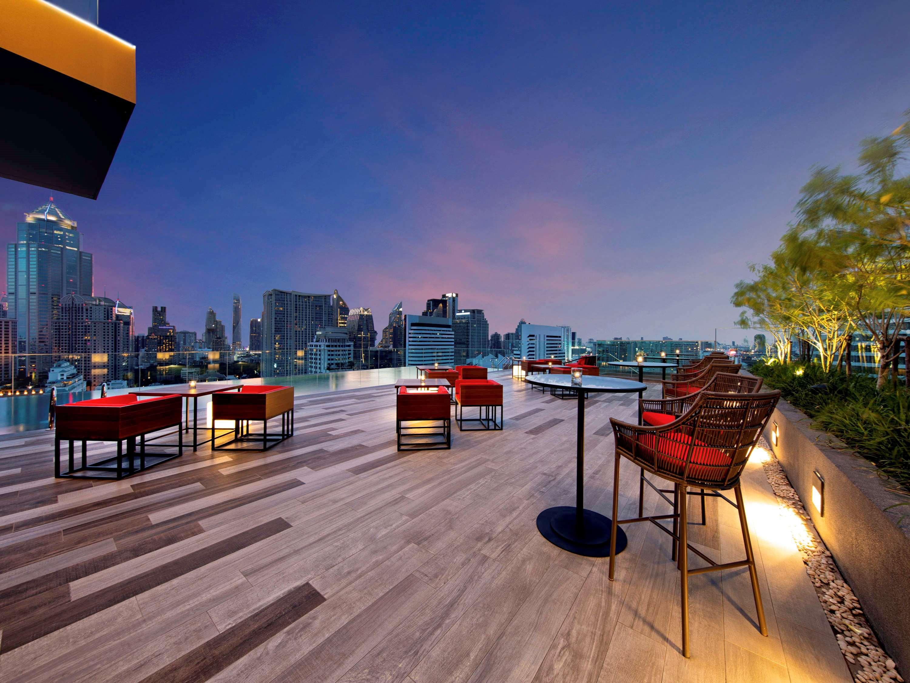 Novotel Bangkok Sukhumvit 4 Exteriör bild