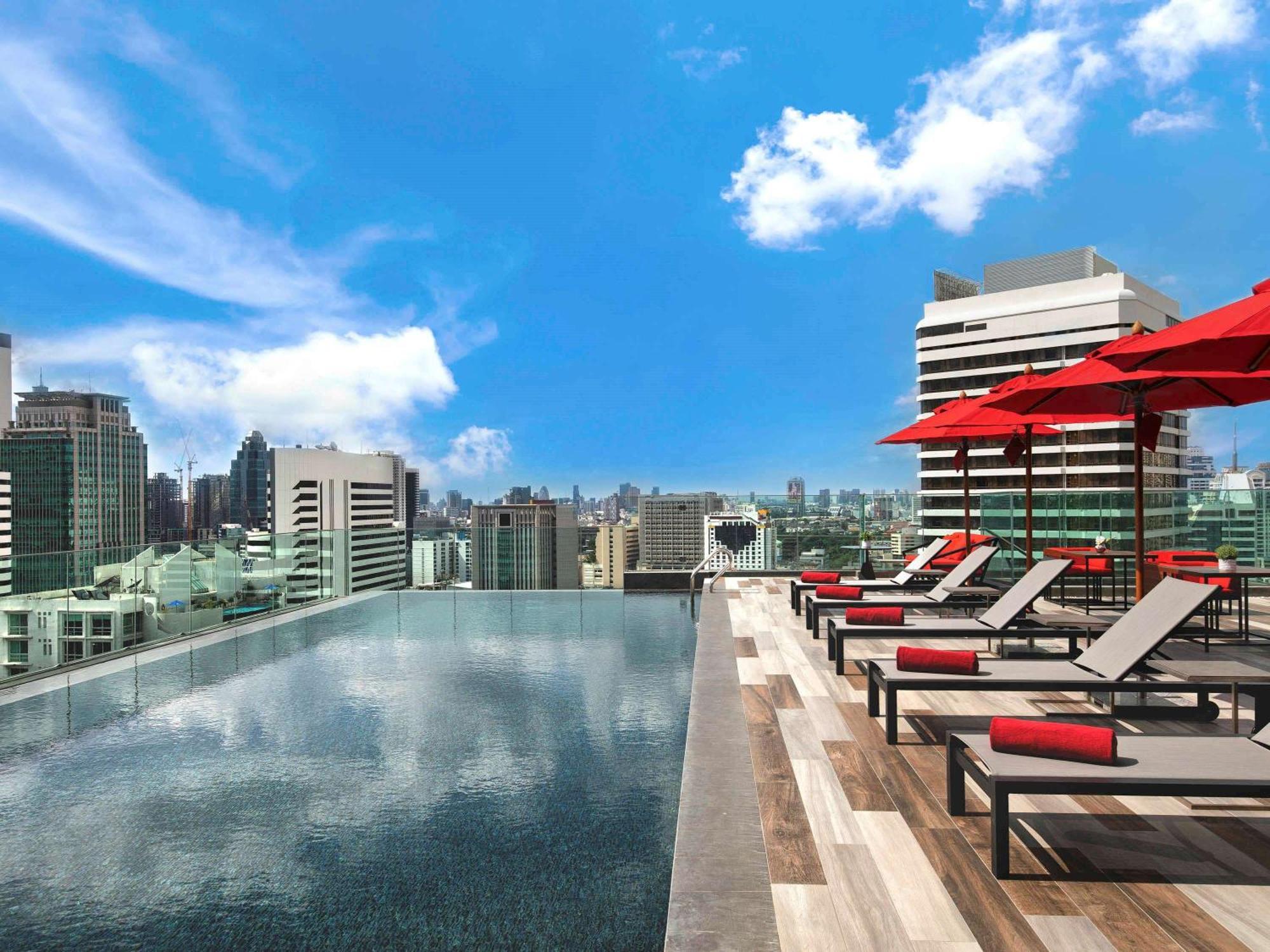 Novotel Bangkok Sukhumvit 4 Exteriör bild