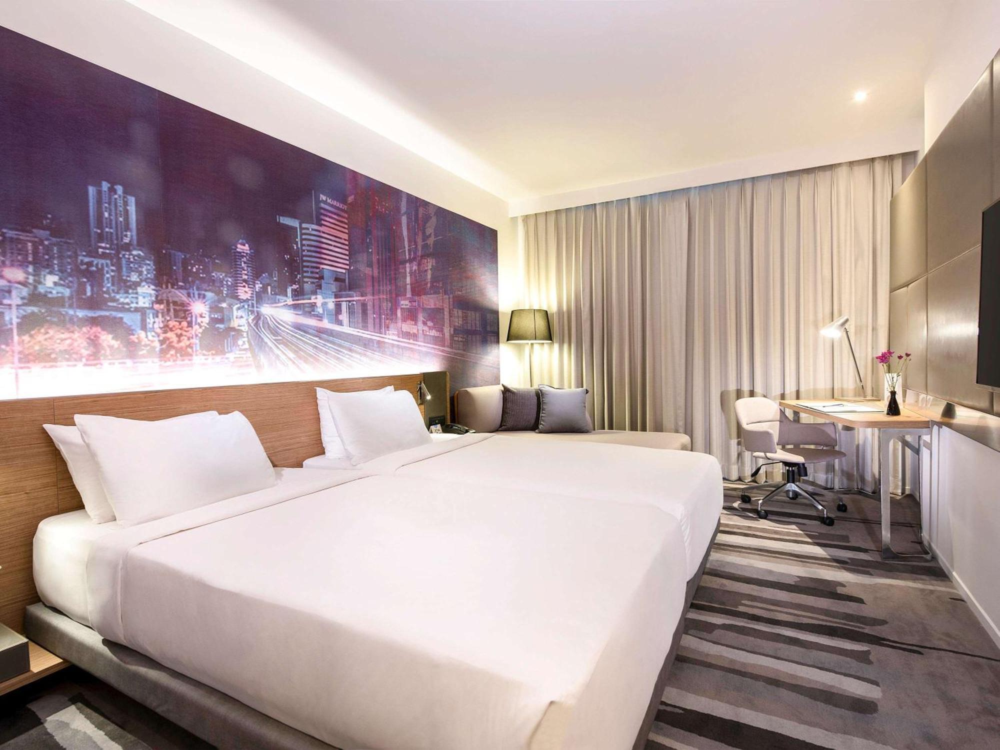 Novotel Bangkok Sukhumvit 4 Exteriör bild